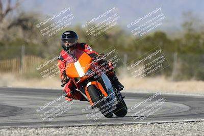 media/Dec-01-2025-Moto Forza (Mon) [[2daa91e15f]]/3-Beginner Group/Session 3 (Turn 3)/